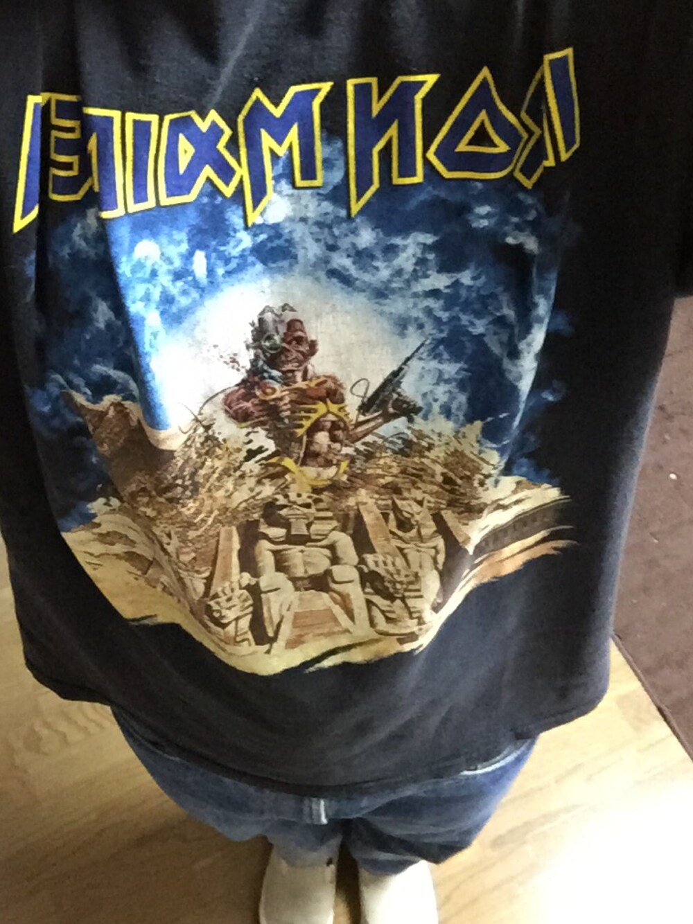 「slipon、505シングル、505single」｜「VINTAGEのアイテム（Tシャツ/カットソー、ブラック系）」を使った、ポテトサラダさん（メンズ・174cm）の秋コーディネートの1枚目の写真