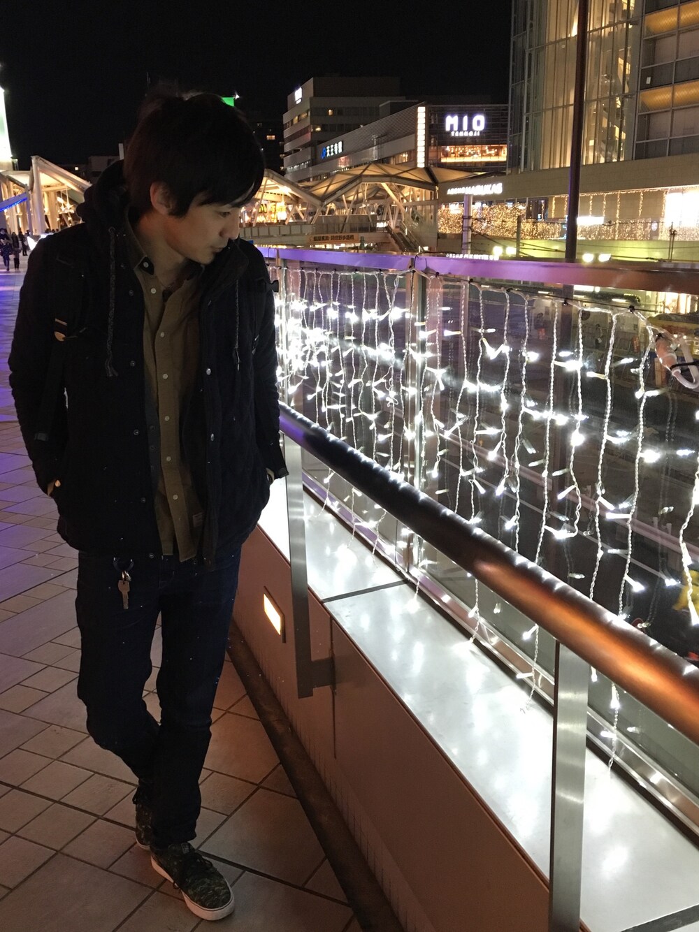「チャオパニック、天王寺、カフェ、マキャベリック、バックパック、シャツスタイル、表彰状」｜「CIAOPANICのアイテム（ダウンジャケット/コート、ブルー系）」を使った、とーるさん（メンズ・179cm）の冬コーディネートの1枚目の写真