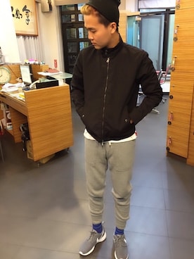 「GAP（ギャップ）のアイテム（ナイロンジャケット）」を使った、王貞堯さん（メンズ・170cm）の春コーディネート