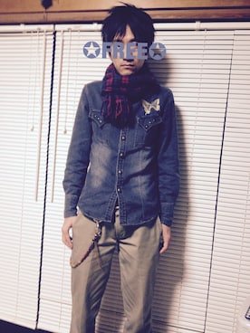 「OSHKOSH（オシュコシュ）のアイテム（チノパンツ）」を使った、✪FREE✪さん（メンズ・175cm）の秋コーディネート