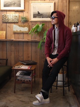 「フード」｜MIDTIDEkamakuraさん（メンズ・180cm）の冬コーディネート