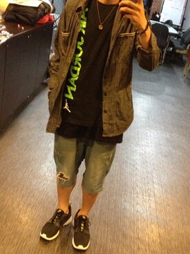 Dennis LOさんのコーディネート