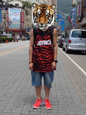 Dennis LOさんのコーディネート