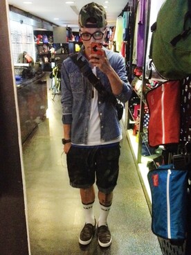 Dennis LOさんのコーディネート