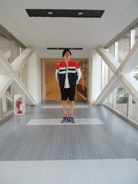 「膝上ショーツ」｜「アイテム（ブルゾン）」を使った、HitManさん（メンズ・175cm）の夏コーディネート