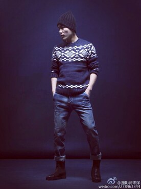 「VINTAGE（ヴィンテージ）のアイテム（Tシャツ/カットソー、ブルー系）」を使った、Editor Songさん（メンズ・171cm）の冬コーディネート
