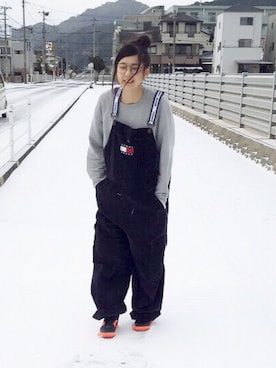 「TOMMY（トミー）のアイテム（つなぎ/オールインワン）」を使った、i_am_cocoroさん（レディース・164cm）の冬コーディネート