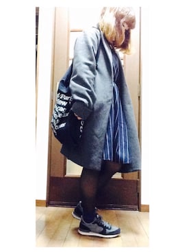 「ワンピース×スニーカー」｜「アイテム（チェスターコート）」を使った、shioriさん（レディース・150cm）の冬コーディネート