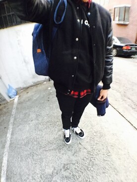 「sweatshirt」｜「アイテム（ジャケット/アウター）」を使った、무명さん（メンズ・174cm）の冬コーディネート