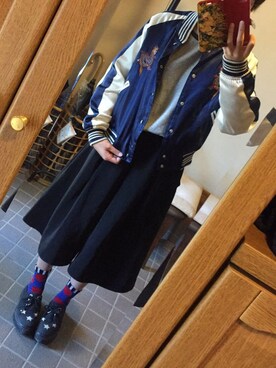 「安い」｜「アイテム（スタジャン）」を使った、いたちき。さん（レディース・162cm）の冬コーディネート