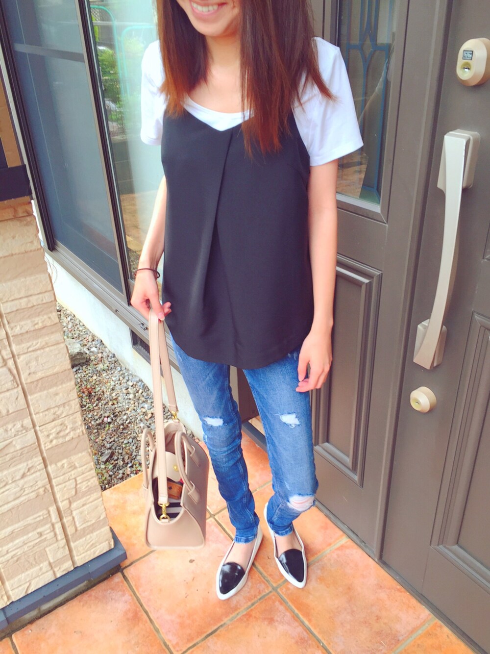 「シンプル、Tシャツ、プチプラ、GU、ZARA、キャミソール」｜「GUのアイテム（キャミソール、ブラック系）」を使った、みさんさん（レディース・155cm）の夏コーディネートの1枚目の写真