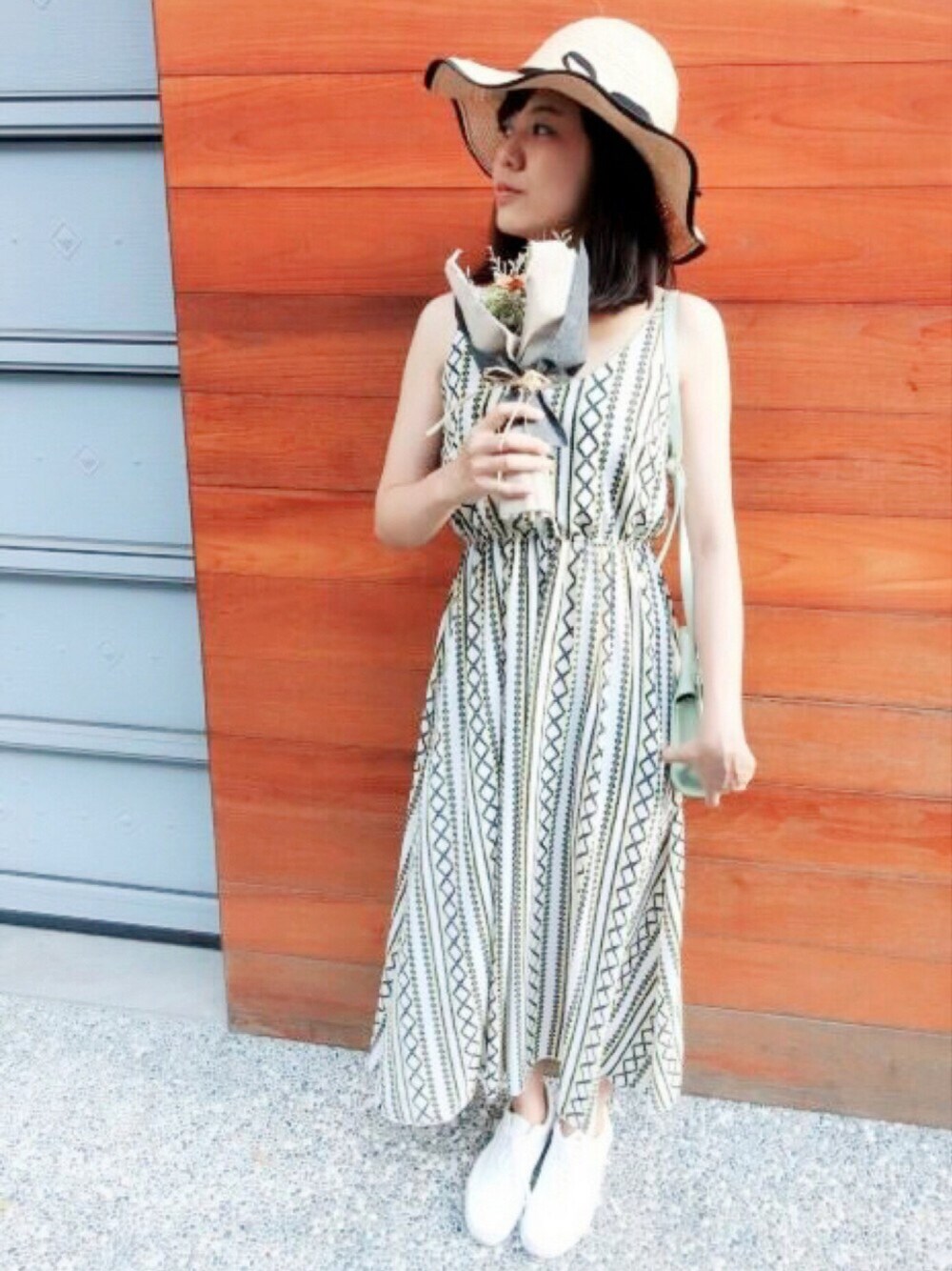 「ootd、outfit、summer、denim」｜「DAWNのアイテム（ワンピース、その他）」を使った、Joy Tsaiさん（レディース・166cm）の夏コーディネートの1枚目の写真