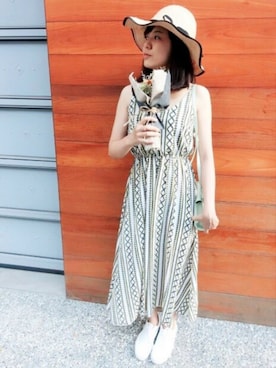 「DAWNのアイテム」を使った、Joy Tsaiさん（レディース・166cm）の夏コーディネート