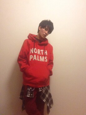 パーカーを使った 赤チェックパンツ のメンズ人気ファッションコーディネート Wear