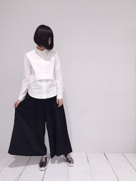 「AHUM（アウン）のアイテム」を使った、Shihoさん（レディース・159cm）の春コーディネート