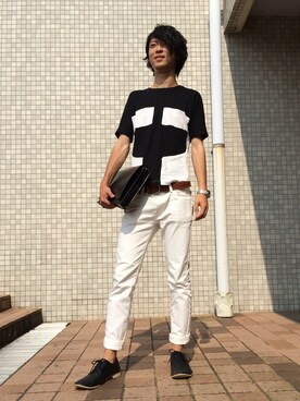 クラッチバッグを使った 白パンツコーデ のメンズ人気ファッションコーディネート Wear クラッチバッグを使った 白パンツコーデ のメンズ人気ファッションコーディネート Wear