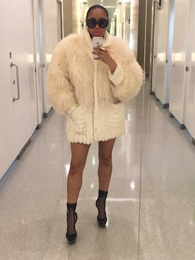 「Alexander McQueen（アレキサンダーマックイーン）のアイテム（ブーツ）」を使った、Abby Love さん（レディース・165cm）の秋コーディネート