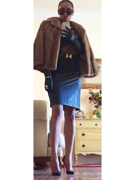 「BALENCIAGA」｜「アイテム（チェスターコート）」を使った、Abby Love さん（レディース・165cm）の秋コーディネート