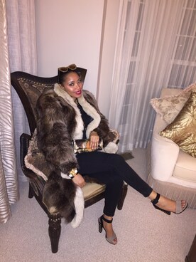 「chanel」｜「アイテム（ダウンジャケット/コート）」を使った、Abby Love さん（レディース・165cm）の秋コーディネート