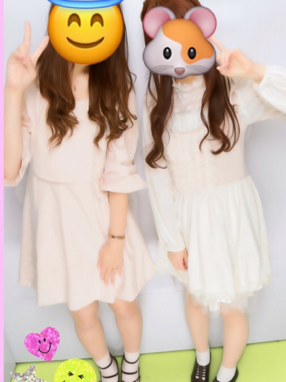 「銀座、カフェ、ワンピース、who's who chico、フーズフーチコ、ブラウス、シースルー、ピンク、プリクラ、大人かわいい」｜「Chicoのアイテム（シャツ/ブラウス、ホワイト系）」を使った、nanaさん（レディース・155cm）の秋コーディネートの1枚目の写真