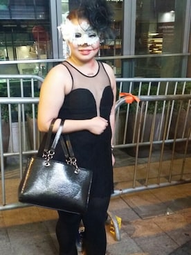 「NINE WEST（ナインウエスト）のアイテム（バッグ）」を使った、Charlotte Tsang曾凱晴さん（レディース・161cm）の秋コーディネート