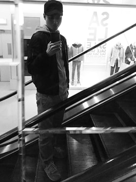 「H&M（エイチ・アンド・エム）のアイテム（ジャケット/アウター）」を使った、Ray Chauさん（メンズ・180cm・20代）の冬コーディネート