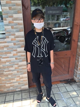 「MLGBのアイテム（Tシャツ/カットソー、ブラック系）」を使った、Garyさん（メンズ・168cm）の秋コーディネート