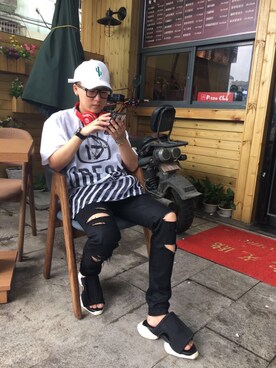 「Trendianoのアイテム（Tシャツ/カットソー、ホワイト系）」を使った、Garyさん（メンズ・168cm）の秋コーディネート