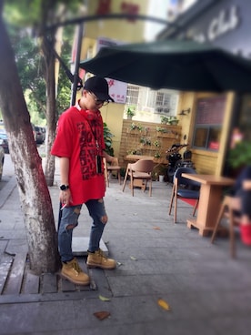 「Supreme （シュプリーム）のアイテム（Tシャツ/カットソー、レッド系）」を使った、Garyさん（メンズ・168cm）の秋コーディネート