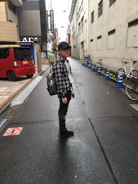 「MCM（エムシーエム）のアイテム（バッグ、ブラック系）」を使った、Garyさん（メンズ・168cm）の秋コーディネート