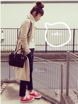 「インディゴデニム」｜「アイテム（トレンチコート）」を使った、ぺこさん（レディース・156cm）の冬コーディネート