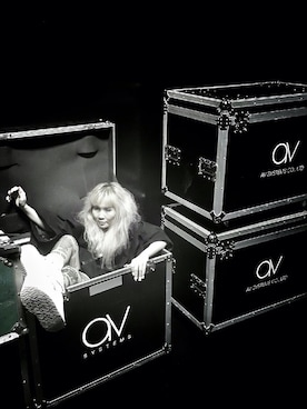 「white buffalo（ホワイトバッファロー）のアイテム」を使った、Kung Kunitarさん（レディース・160cm）の秋コーディネート