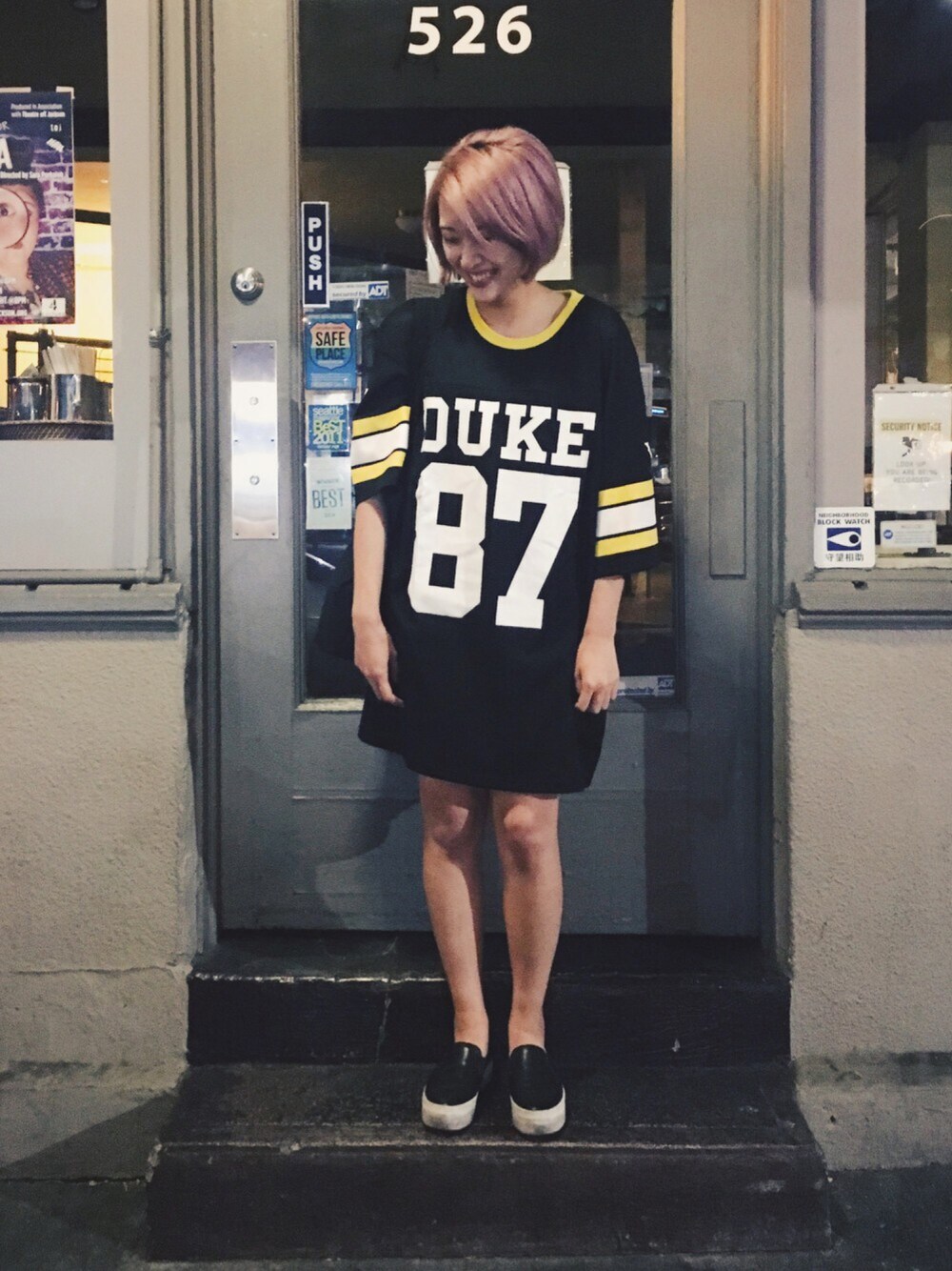 「SPINNS、jersey、black and yellow、MichaelKors、streetfashion、streetstyle、streetsnap、streetwear、outfitoftheday、ottd」｜「SPINNSのアイテム（シャツワンピース、ブラック系）」を使った、Lushaさん（レディース・157cm）の夏コーディネートの1枚目の写真