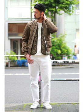 「ホワイトスニーカー」｜「アイテム（MA-1）」を使った、TERAさん（メンズ・183cm）の夏コーディネート