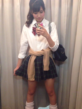 「制服着こなし」｜秋山優香さん（レディース・168cm・10代）の秋コーディネート
