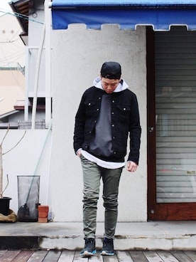 「アイテム（その他トップス）」を使った、Kenshiro Nakamuraさん（メンズ・164cm）の冬コーディネート