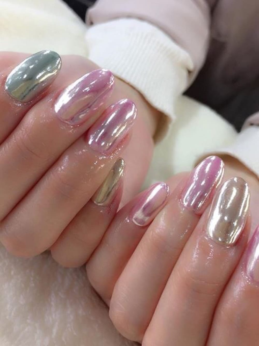 「ジェルネイル」｜「NAILSのアイテム（その他、ピンク系）」を使った、ミーさん（レディース・159cm）の秋コーディネートの1枚目の写真