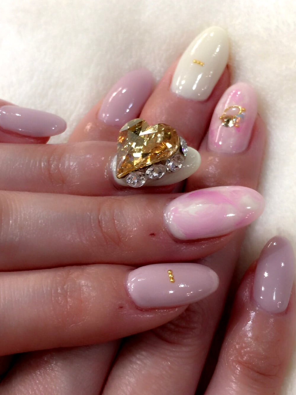 「ネイル」｜「NAILSのアイテム（その他、ピンク系）」を使った、ミーさん（レディース・159cm）の秋コーディネートの1枚目の写真