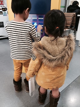 「アイテム（Tシャツ/カットソー）」を使った、秋谷 幸代さん（キッズ・100cm）の冬コーディネート