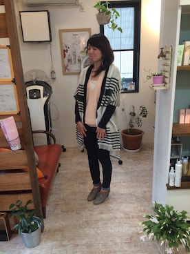 「アイテム（カーディガン/ボレロ、その他）」を使った、秋谷 幸代さん（レディース・165cm）の秋コーディネート