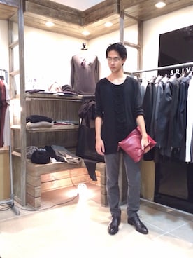「SRIVER」｜「アイテム（スラックス）」を使った、藤木亮介さん（メンズ・174cm）の秋コーディネート