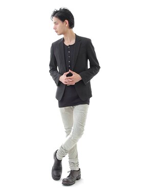 「SRIVER」｜「アイテム（デニムパンツ）」を使った、藤木亮介さん（メンズ・174cm）の春コーディネート