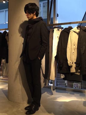 「SRIVER」｜「アイテム（スラックス）」を使った、藤木亮介さん（メンズ・174cm）の秋コーディネート