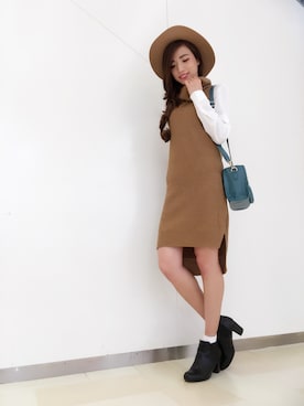 「ツバ広ハット」｜「アイテム（ブーティ）」を使った、阪田 千鶴さん（レディース・157cm）の冬コーディネート