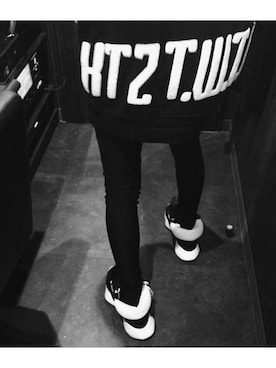 「RickOwens×adidas」｜「アイテム（スウェット）」を使った、mikiiiさん（レディース・158cm）の冬コーディネート