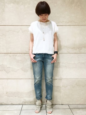 「Jines（ジネス）のアイテム（パンツ）」を使った、Jines _Officialさん（レディース・164cm）の春コーディネート