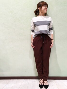 「Jines（ジネス）のアイテム（パンツ）」を使った、Jines _Officialさん（レディース・156cm）の秋コーディネート