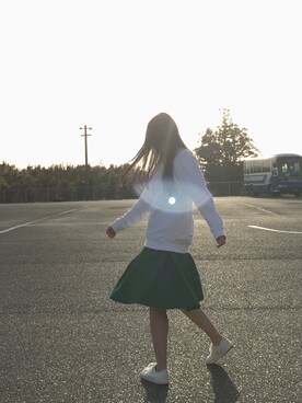 「skirt」｜「アイテム（スウェット）」を使った、yurinaさん（レディース・162cm）の春コーディネート