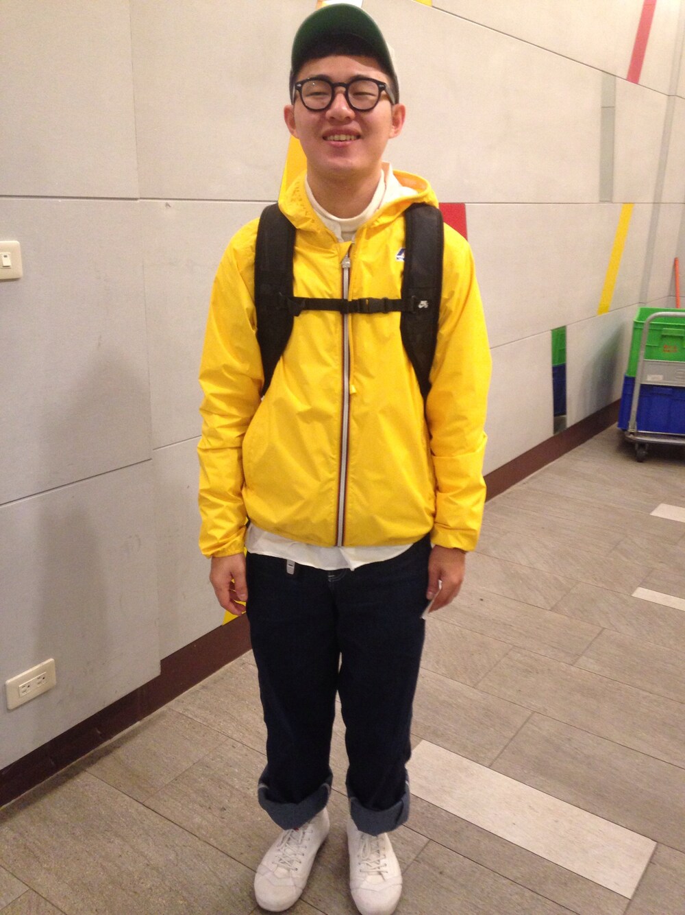 「fashion、street、STYLE、WEARBOOKエントリー、UNIQLO、BEAMS、LOSERS、NIKE」｜「BEAMSのアイテム（サンバイザー、グレー系）」を使った、Rayさん（メンズ・163cm）の春コーディネートの1枚目の写真