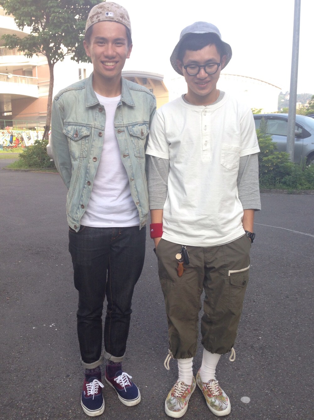 「street、streetfashion、WEARBOOKエントリー、norse projects、BEAMS、MUJI、VANS、NIKE」｜「BEAMSのアイテム（Tシャツ/カットソー、ホワイト系）」を使った、Rayさん（メンズ・163cm）の春コーディネートの1枚目の写真